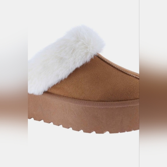 Weeboo Thick Bottom Fur Trim Snow Bootie Slippers - Picture 3 of 5